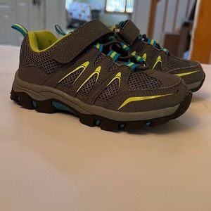Hawkwell Kids Outdoor Hiking Shoe Size 10.5/29